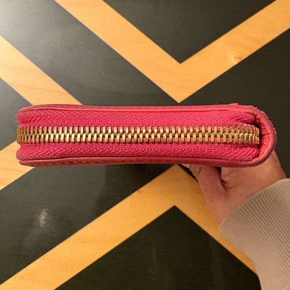 MCM zippy wallet - Picture 3 of 16